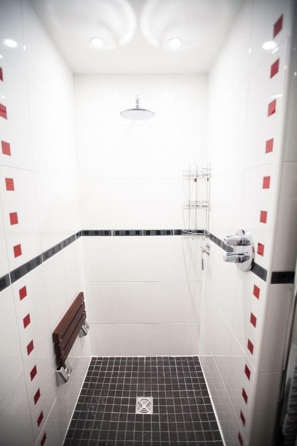 Honest University Apartment 2 Southampton Bagian luar foto