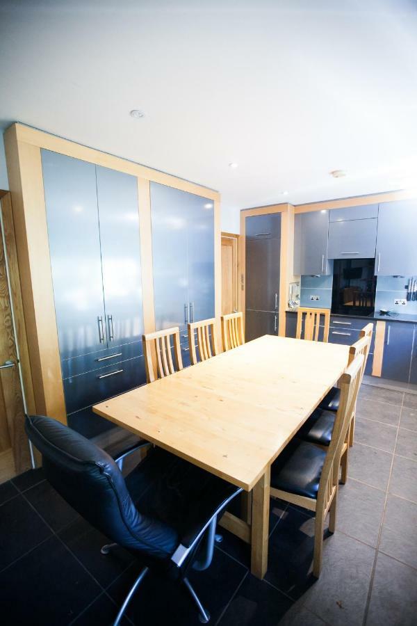 Honest University Apartment 2 Southampton Bagian luar foto